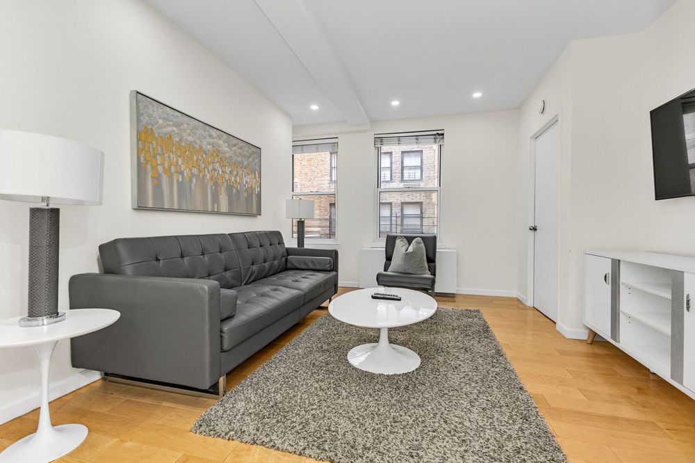 150 W 51st Street #1724