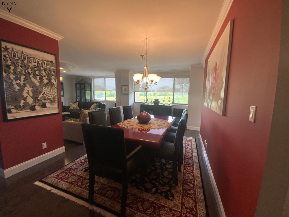 269-10 Grand Central Parkway #2W, Glen Oaks property photo 2