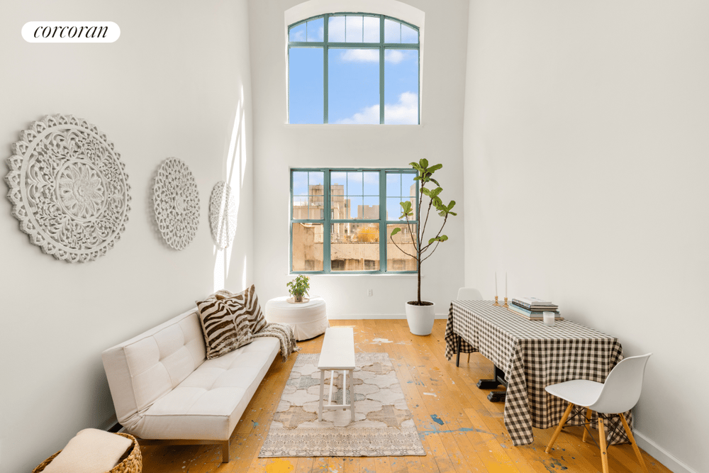 76 ROEBLING Street #4B