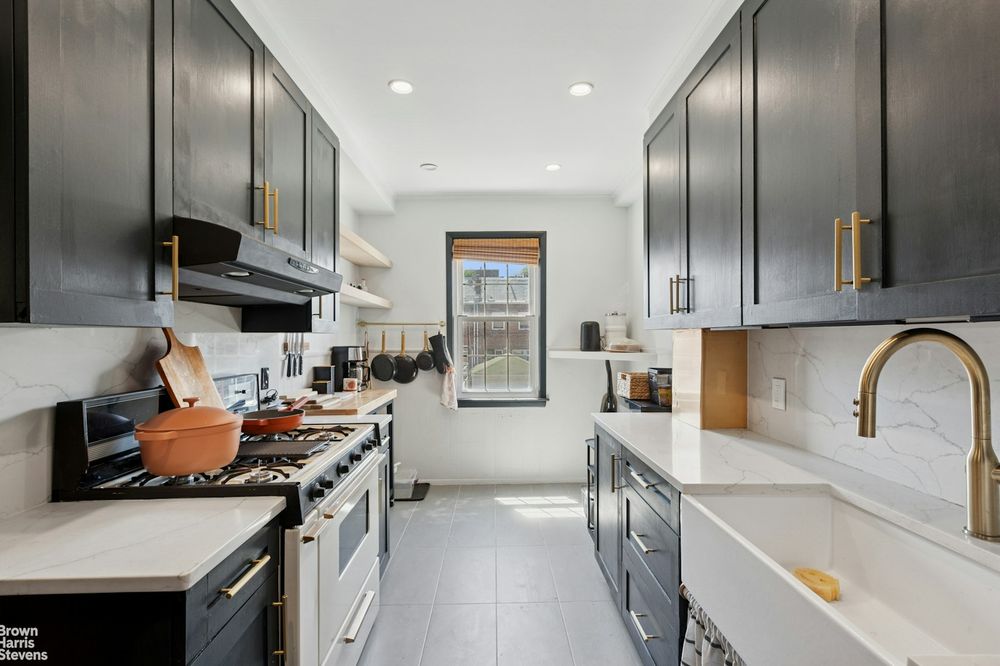 31-28 56TH Street, Woodside property photo 6