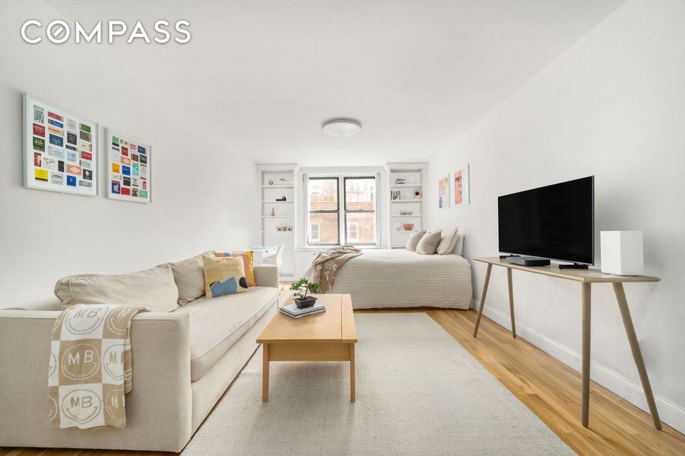 25 W 13th Street #6ON, Greenwich Village property photo 2