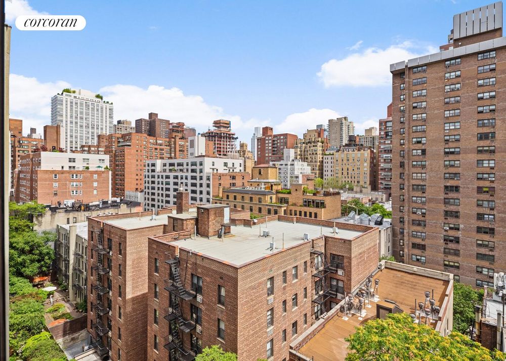345 E 69TH Street #11A, Lenox Hill property photo 3