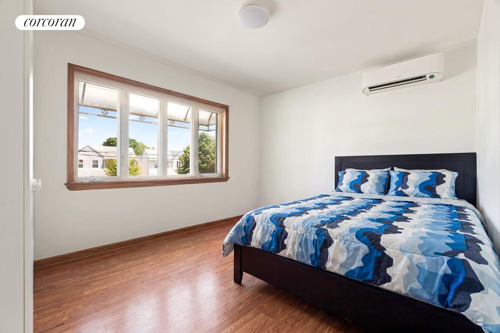 1926 E 34TH Street, Marine Park property photo 4
