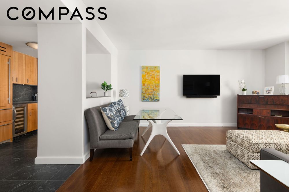 100 W 58th Street #15E, Midtown property photo 2