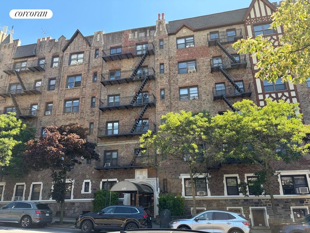 130 BAY RIDGE Parkway #6F, Bay Ridge property photo 2