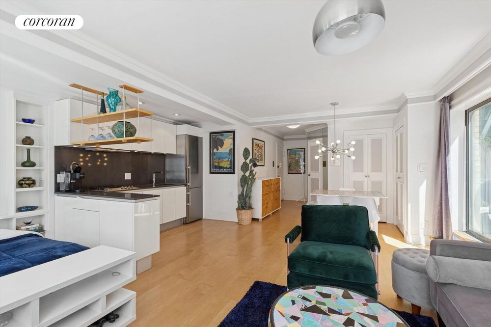 310 W 56TH Street #12F, Hell's Kitchen property photo 6