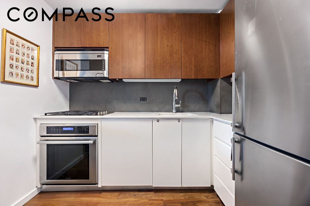 515 E 72nd Street #11N, Lenox Hill property photo 4