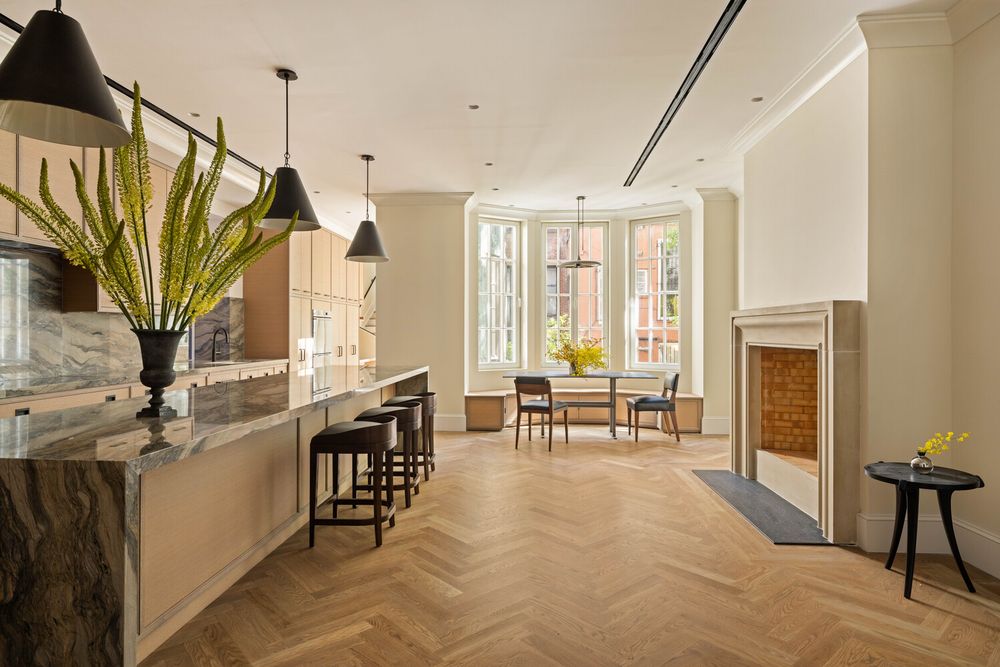 5 E 63RD Street, Lenox Hill property photo 3