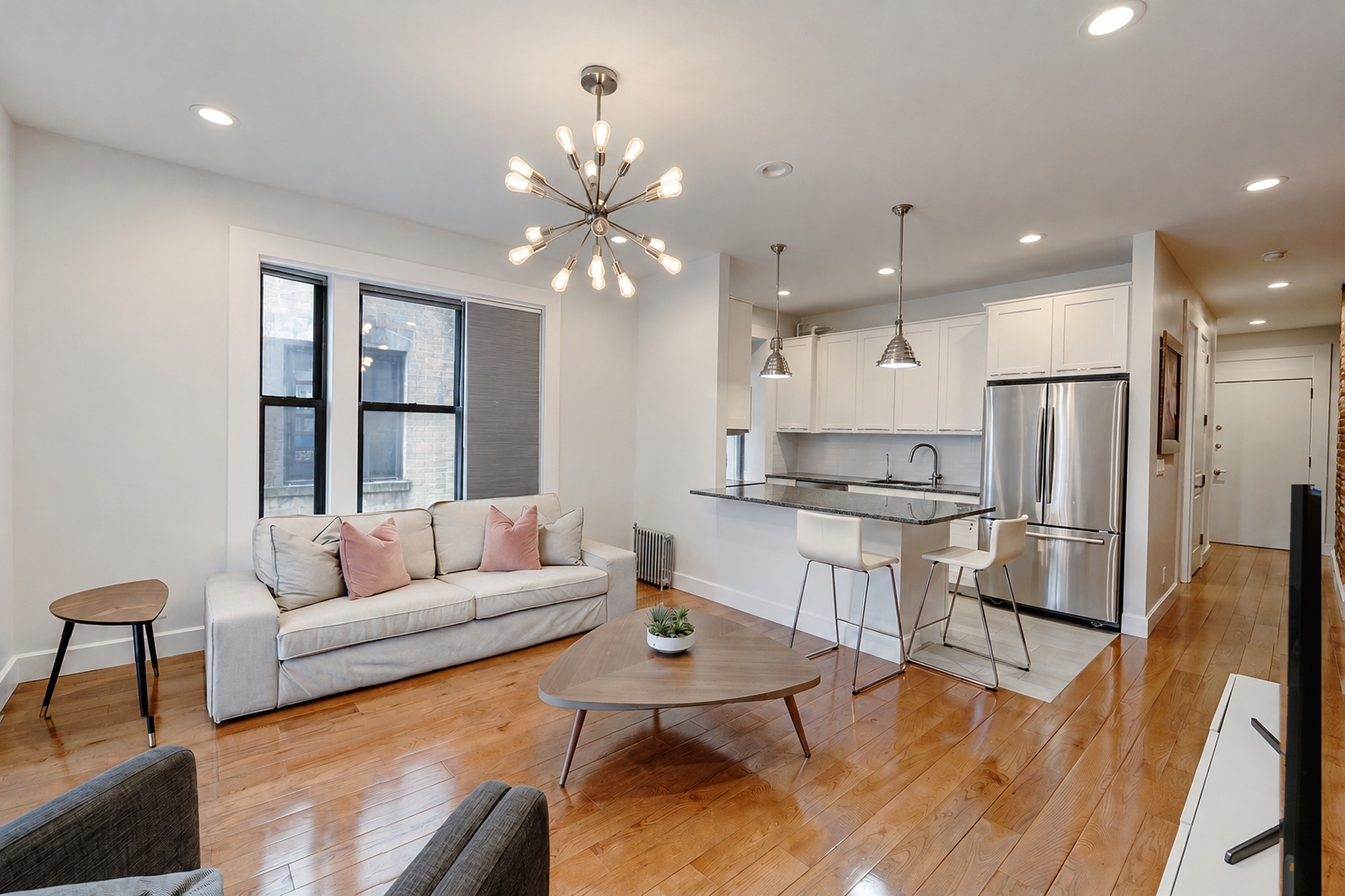 160 Wadsworth Avenue #402 - Living room