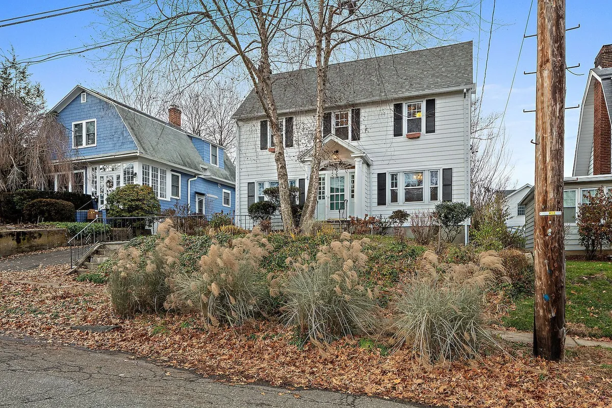 30 Linda Avenue
