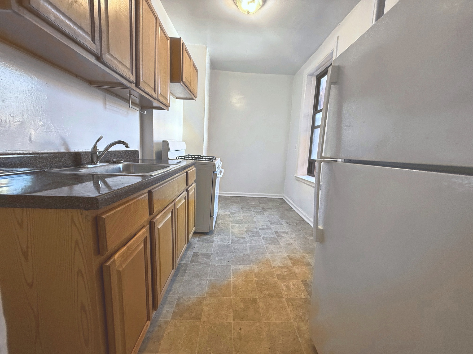 60-72 Madison Street, Apt 2D photo 3