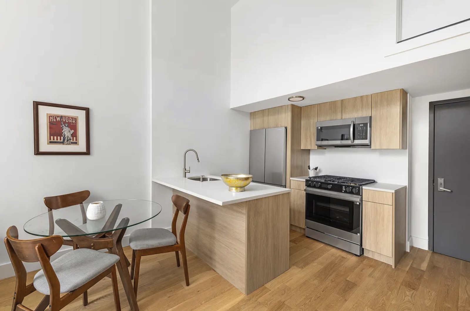 97 Waverly Avenue, Apt 3F photo 2